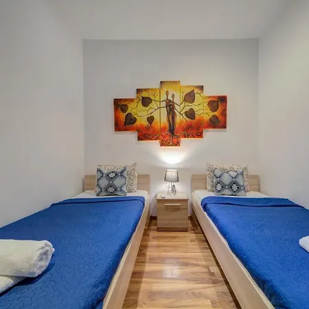 Apartament Tigne Seafront 3-bedroom By Shortletsmalta Sliema