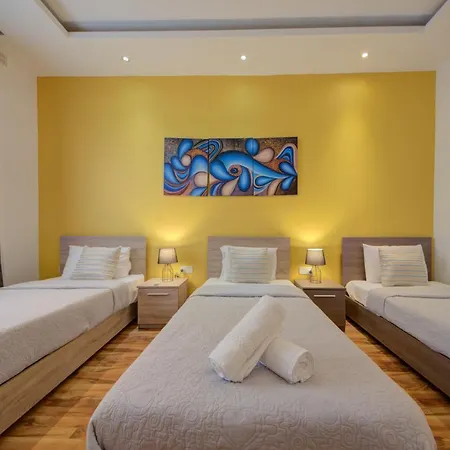 Tigne Seafront 3-bedroom By Shortletsmalta Apartament