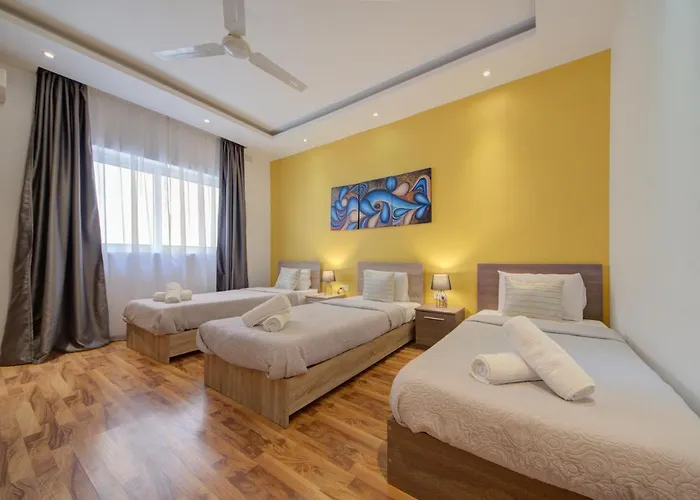 Tigne Seafront 3-bedroom By Shortletsmalta Hotel *