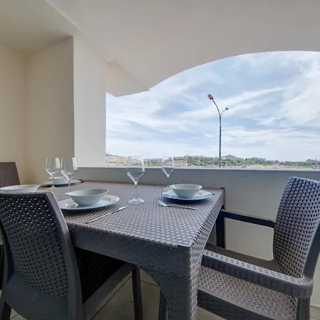 Tigne Seafront 3-bedroom By Shortletsmalta *