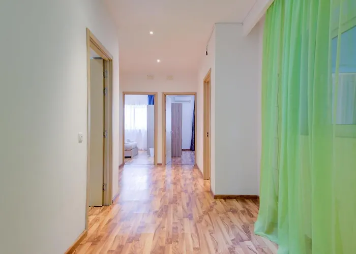 Tigne Seafront 3-bedroom By Shortletsmalta